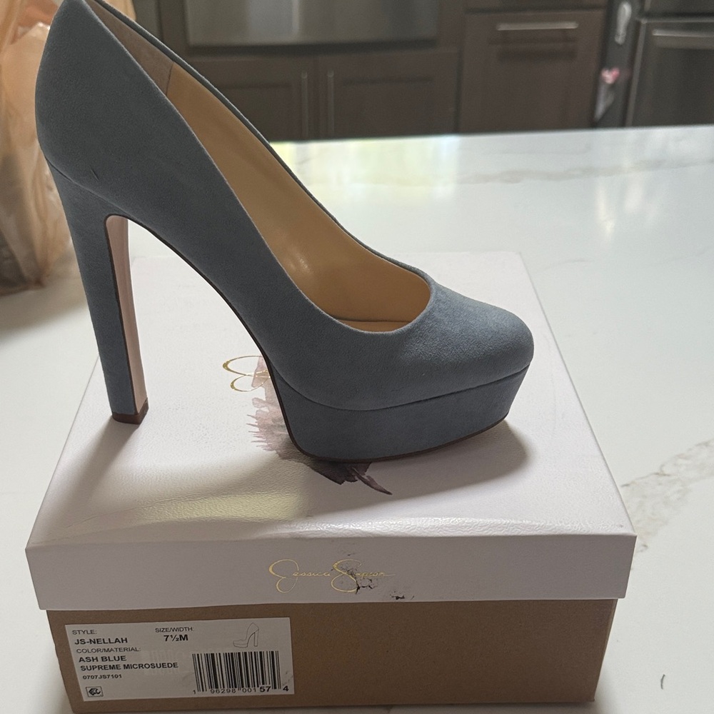 Jessica Simpson Ash gray Platform Heels